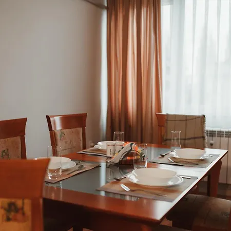 Rhea With Terrace & Parking Apartament