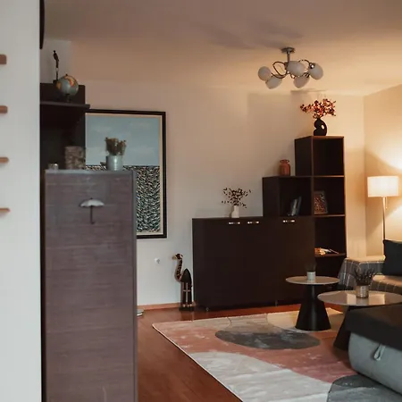 Rhea Apartment With Parking * Filibe