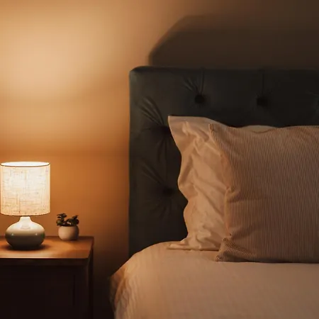 Rhea With Terrace & Parking