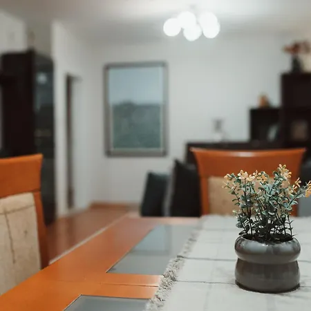 Rhea Apartment With Parking Filibe