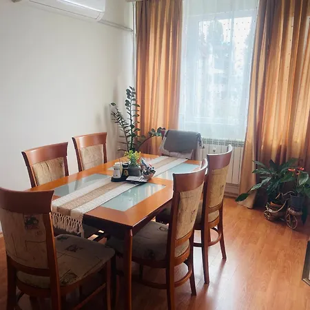 Rhea Apartment With Parking Apartment Plowdiw
