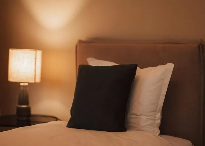 아파트 Rhea With Terrace & Parking *