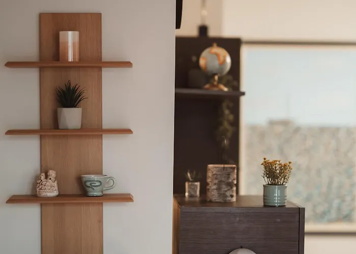 Rhea With Terrace & Parking * 플로브디프