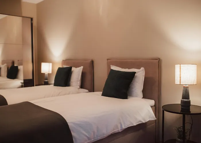 아파트 Rhea With Terrace & Parking *