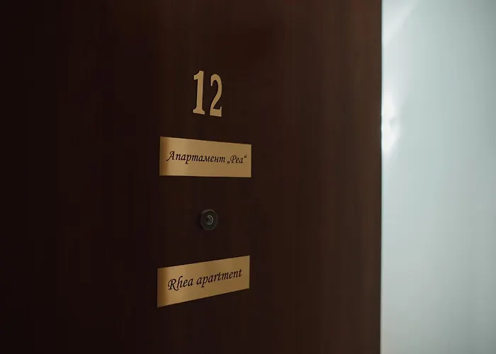 Rhea With Terrace & Parking 아파트 플로브디프