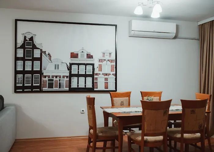 아파트 Rhea With Terrace & Parking