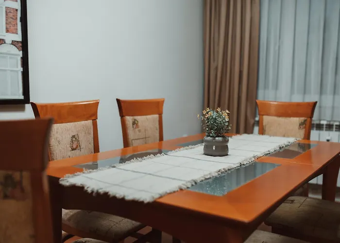 아파트 Rhea With Terrace & Parking 플로브디프