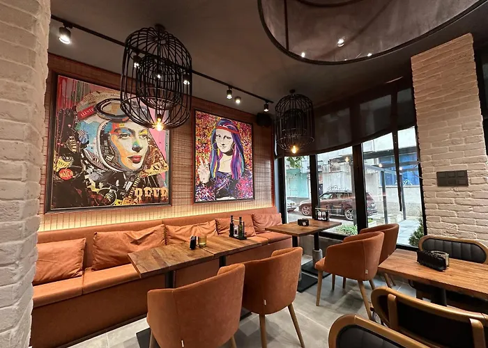 아파트 Rhea With Terrace & Parking