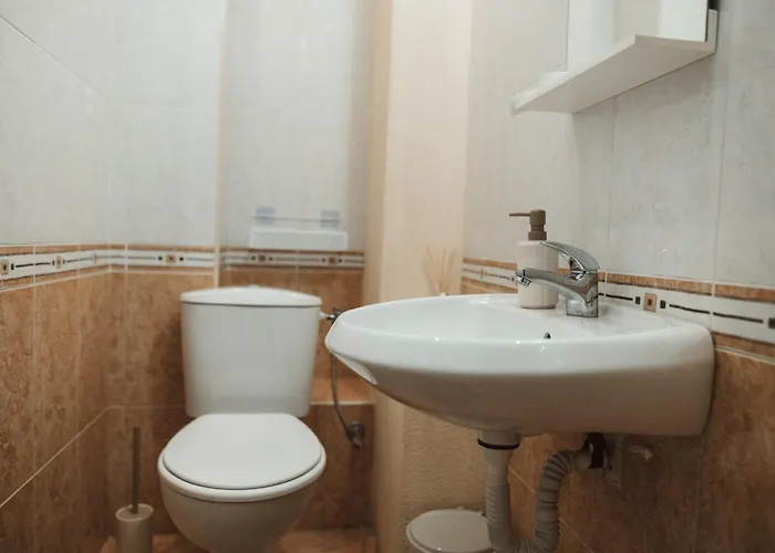 Rhea With Terrace & Parking 아파트