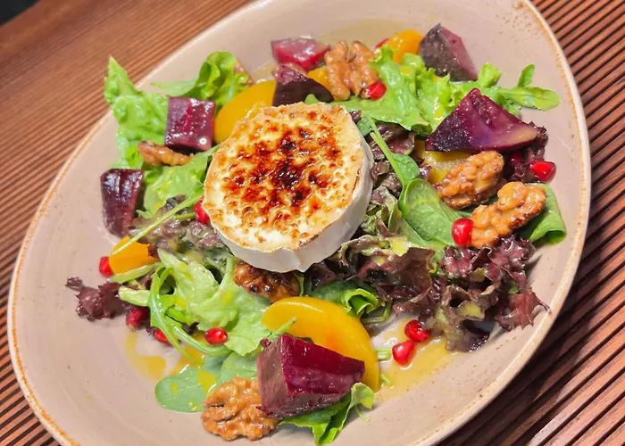 Rhea With Terrace & Parking 아파트 *